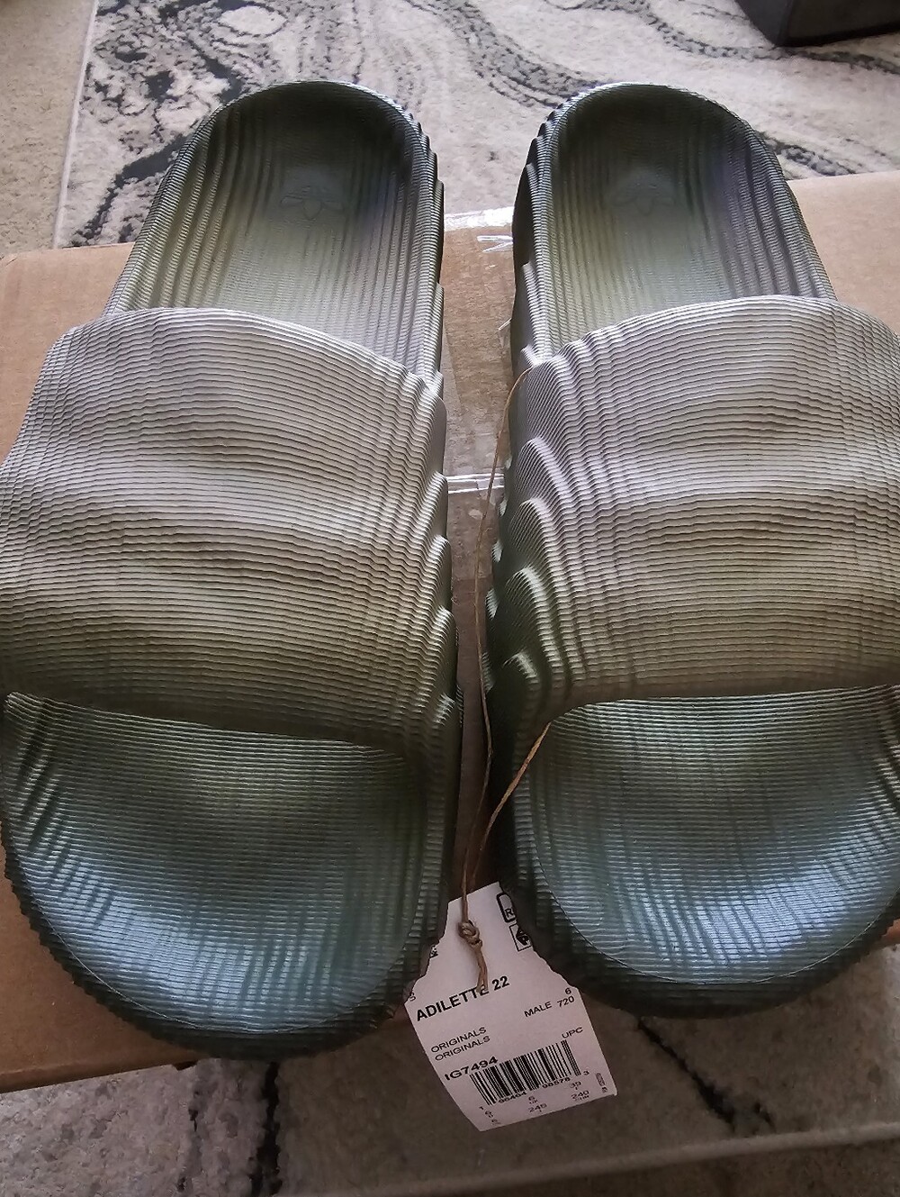 Size 6 Adidas ORIGINALS Adilette 22 Green Slides IG7494 Wonder Silver Green Mens
